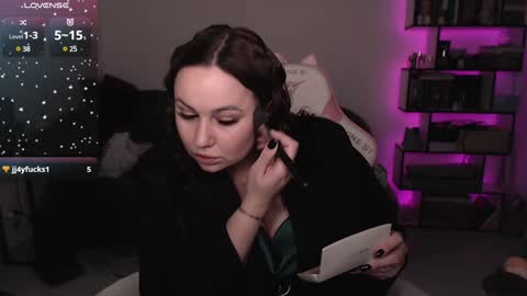 Snapshot of mari_moore7 chatting on January 31, 2025, 9:37 pm mari moore online show from January 31, 2025, 9:37 pm