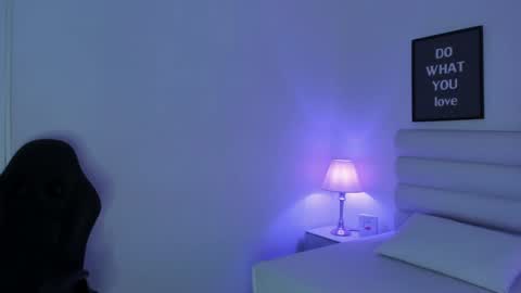 mari_salgado online show from January 14, 2025, 2:11 pm