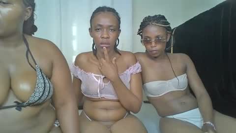 maria_dally online show from December 6, 2024, 11:11 am