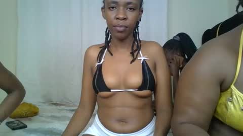 maria_dally online show from December 7, 2024, 8:38 pm