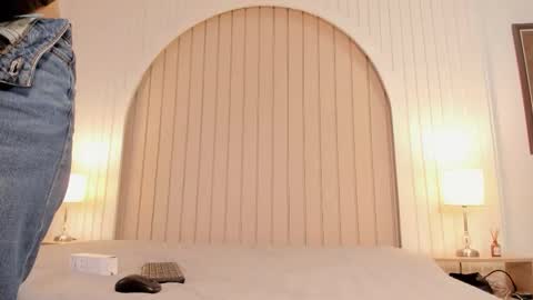 Maria  online show from November 22, 2025, 11:31 am