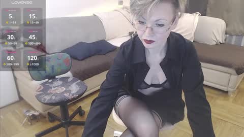 Mari online show from April 2, 2026, 10:57 am