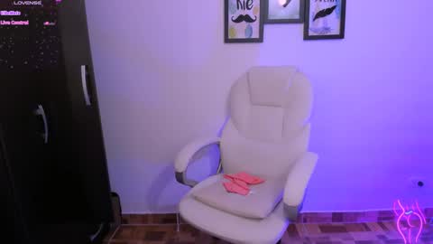 Snapshot of mariaan_m chatting on February 4, 2025, 2:32 pm Leidy online show from February 4, 2025, 2:32 pm