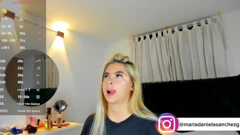 mariadanielasanchez online show from October 15, 2025, 2:01 am