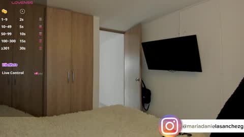 mariadanielasanchez online show from April 7, 2026, 10:09 pm