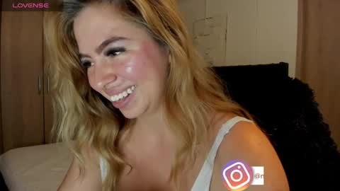 mariadanielasanchez online show from May 27, 2026, 1:57 am