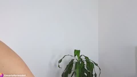 Snapshot of mariafer05 chatting on January 2, 2025, 6:01 pm Maria Fer online show from January 2, 2025, 6:01 pm