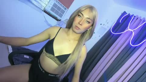 Snapshot of mariah_monroex chatting on June 24, 2026, 6:12 am Mariah monroexs Blow and Free Webcam online show from June 24, 2026, 6:12 am