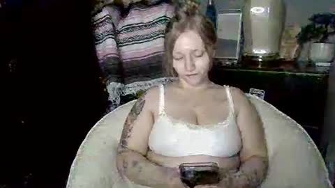Mariah online show from February 26, 2025, 4:14 am
