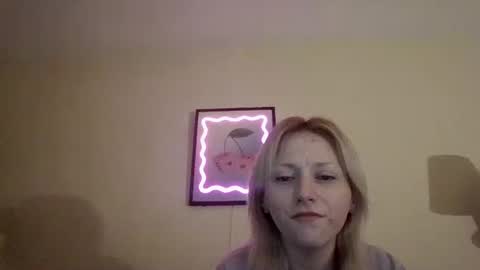 Mariah online show from December 4, 2025, 10:46 am