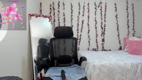 Snapshot of mariamcastillo chatting on November 24, 2025, 6:07 pm Mariam Castiblanco online show from November 24, 2025, 6:07 pm