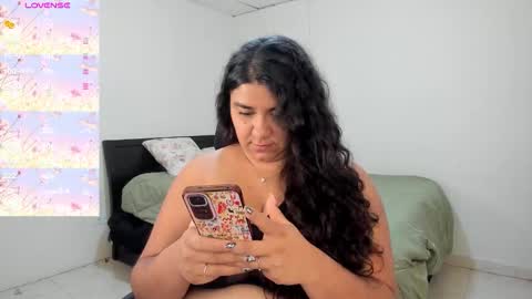 Snapshot of mariamcastillo chatting on January 8, 2026, 5:37 pm Mariam Castiblanco online show from January 8, 2026, 5:37 pm