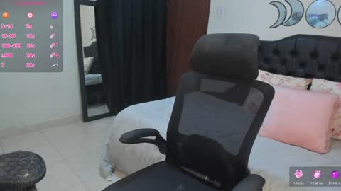 Snapshot of mariamcastillo chatting on July 8, 2026, 10:58 pm Mariam Castiblanco online show from July 8, 2026, 10:58 pm