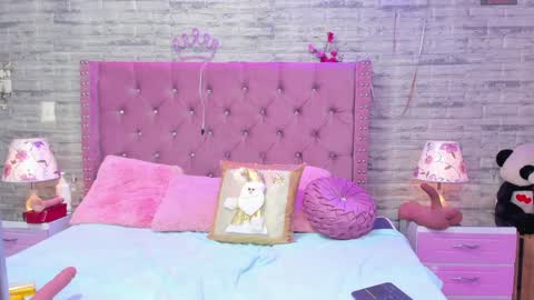 Snapshot of mariamrosse chatting on December 11, 2024, 4:28 am Mariam online show from December 11, 2024, 4:28 am