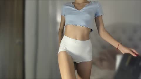 Snapshot of marian_skinny chatting on July 20, 2026, 5:11 am Marian online show from July 20, 2026, 5:11 am