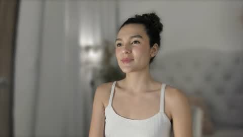 Snapshot of marian_skinny chatting on July 21, 2026, 4:59 am Marian online show from July 21, 2026, 4:59 am
