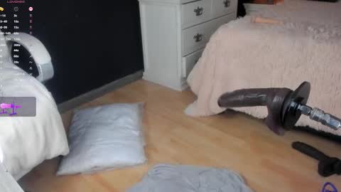 Mariana Castro online show from March 4, 2025, 9:29 am