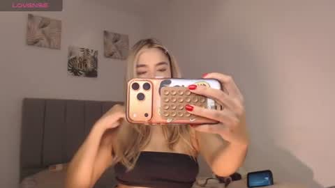 Mariana online show from June 12, 2026, 9:46 pm