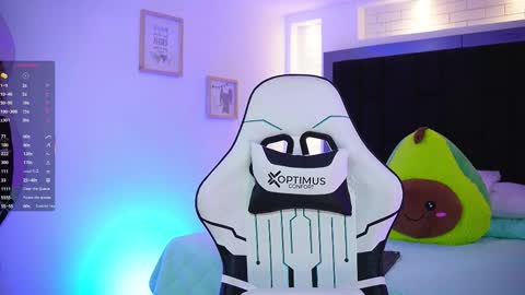 Mariana  online show from October 14, 2025, 7:03 pm