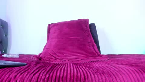 Snapshot of mariana_preciado chatting on February 7, 2025, 6:02 pm Mariana Preciado online show from February 7, 2025, 6:02 pm