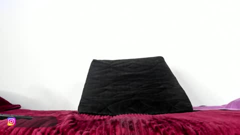 Snapshot of mariana_preciado chatting on February 13, 2025, 4:39 pm Mariana Preciado online show from February 13, 2025, 4:39 pm