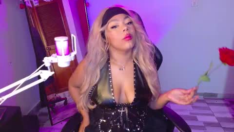 Mariana Prada online show from February 15, 2026, 12:36 pm