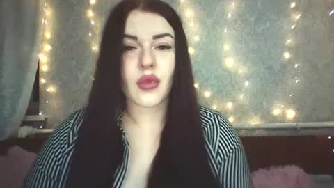 Snapshot of mariangloom chatting on April 7, 2026, 8:20 pm mariangloom online show from April 7, 2026, 8:20 pm