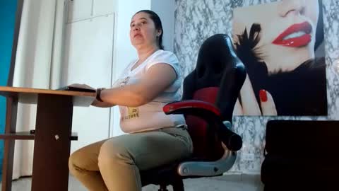 Snapshot of mariani_smith chatting on October 5, 2025, 11:41 am Mariani online show from October 5, 2025, 11:41 am