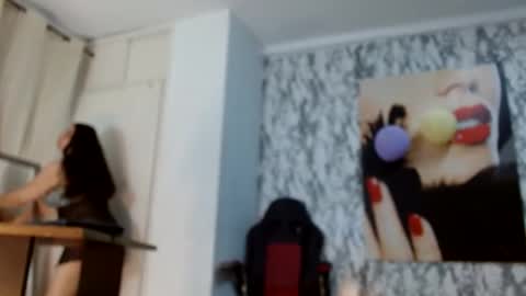 Snapshot of mariani_smith chatting on November 8, 2025, 12:05 pm Mariani online show from November 8, 2025, 12:05 pm