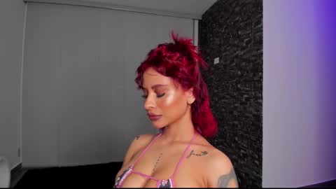 M A R I A N E online show from February 19, 2025, 8:12 am