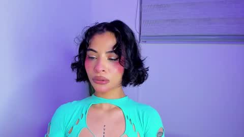 M A R I A N E online show from February 12, 2026, 3:01 am