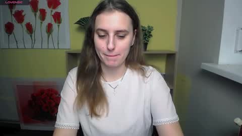 Snapshot of mariatess_ chatting on December 2, 2024, 12:51 pm Mariia online show from December 2, 2024, 12:51 pm