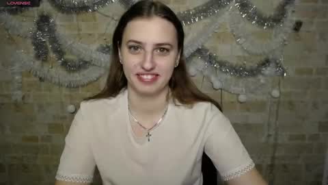Snapshot of mariatess_ chatting on January 22, 2025, 9:57 am Mariia online show from January 22, 2025, 9:57 am