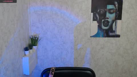 Snapshot of mariatess_ chatting on May 1, 2026, 1:16 pm Mariia online show from May 1, 2026, 1:16 pm