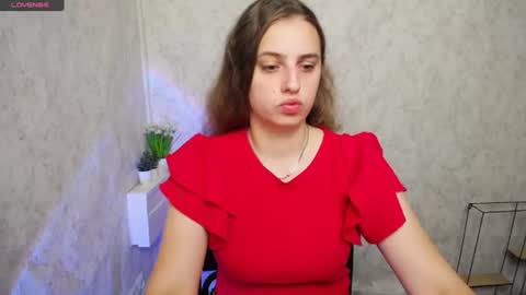 Snapshot of mariatess_ chatting on June 14, 2026, 9:33 am Mariia online show from June 14, 2026, 9:33 am