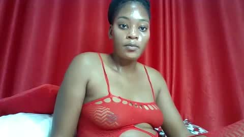 Pauline online show from November 23, 2025, 9:47 pm