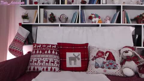 Snapshot of marie_antoinette62 chatting on December 23, 2024, 3:12 pm Maria online show from December 23, 2024, 3:12 pm