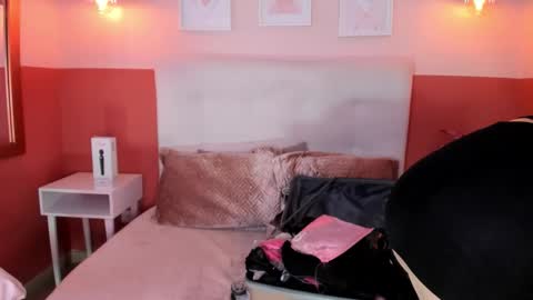 Snapshot of marie_bass chatting on March 5, 2026, 1:29 pm marie_bass online show from March 5, 2026, 1:29 pm