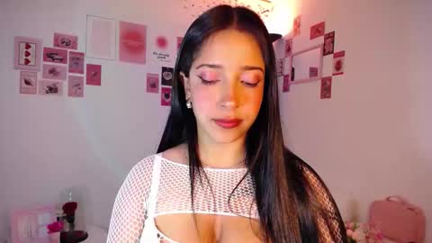 Snapshot of marie_daved chatting on February 5, 2026, 8:46 pm Nicolle online show from February 5, 2026, 8:46 pm