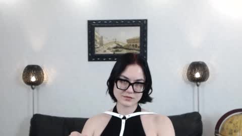 Marie Fitch online show from December 2, 2025, 11:11 pm