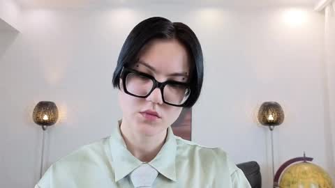 Marie Fitch online show from March 29, 2026, 2:11 am