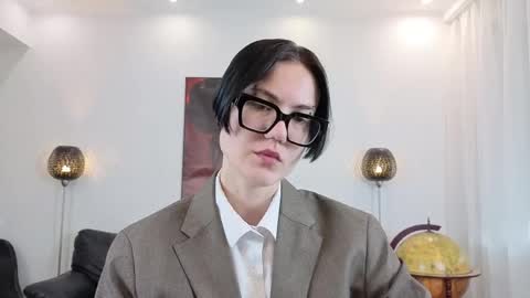 Marie Fitch online show from April 30, 2026, 3:02 am