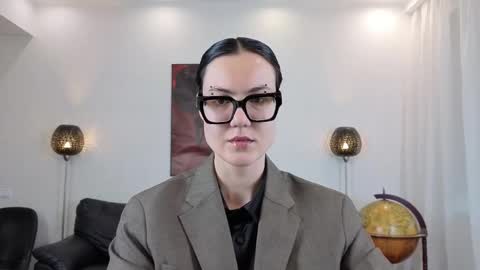 Marie Fitch online show from May 14, 2026, 2:07 am