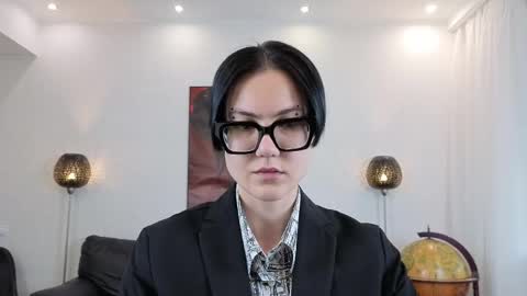 Marie Fitch online show from May 20, 2026, 4:18 am