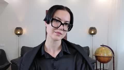 Marie Fitch online show from May 22, 2026, 4:19 am