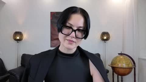 Marie Fitch online show from May 25, 2026, 11:55 pm