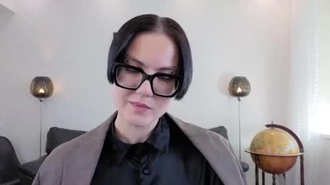 Marie Fitch online show from June 5, 2026, 3:35 am