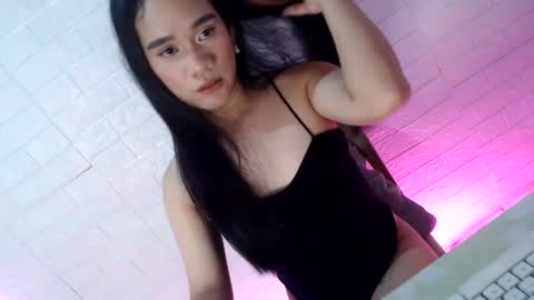 Snapshot of marie_lopez chatting on June 16, 2026, 3:36 pm yourdreamgirl MARIE online show from June 16, 2026, 3:36 pm