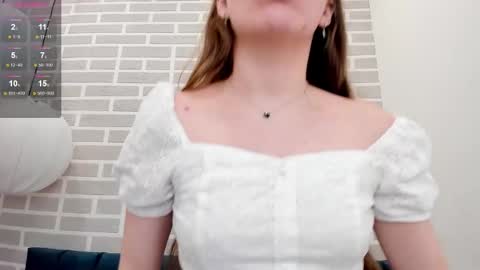 Snapshot of marie_reyes_ chatting on October 8, 2025, 2:09 am Mary 3 online show from October 8, 2025, 2:09 am