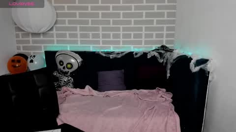 Snapshot of marie_reyes_ chatting on October 26, 2025, 1:55 am Mary 3 online show from October 26, 2025, 1:55 am